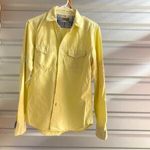 Vintage Red: Yellow casual long-sleeve